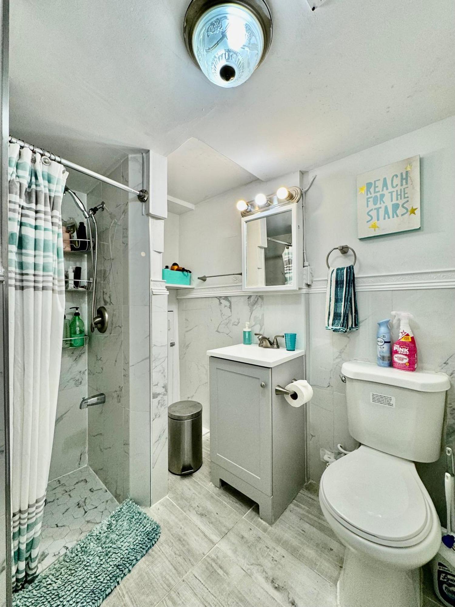 Private Tiny Room On The 1St Floor With Shared Bathroom Near Airport And Downtown Seattte Seattle Exterior foto
